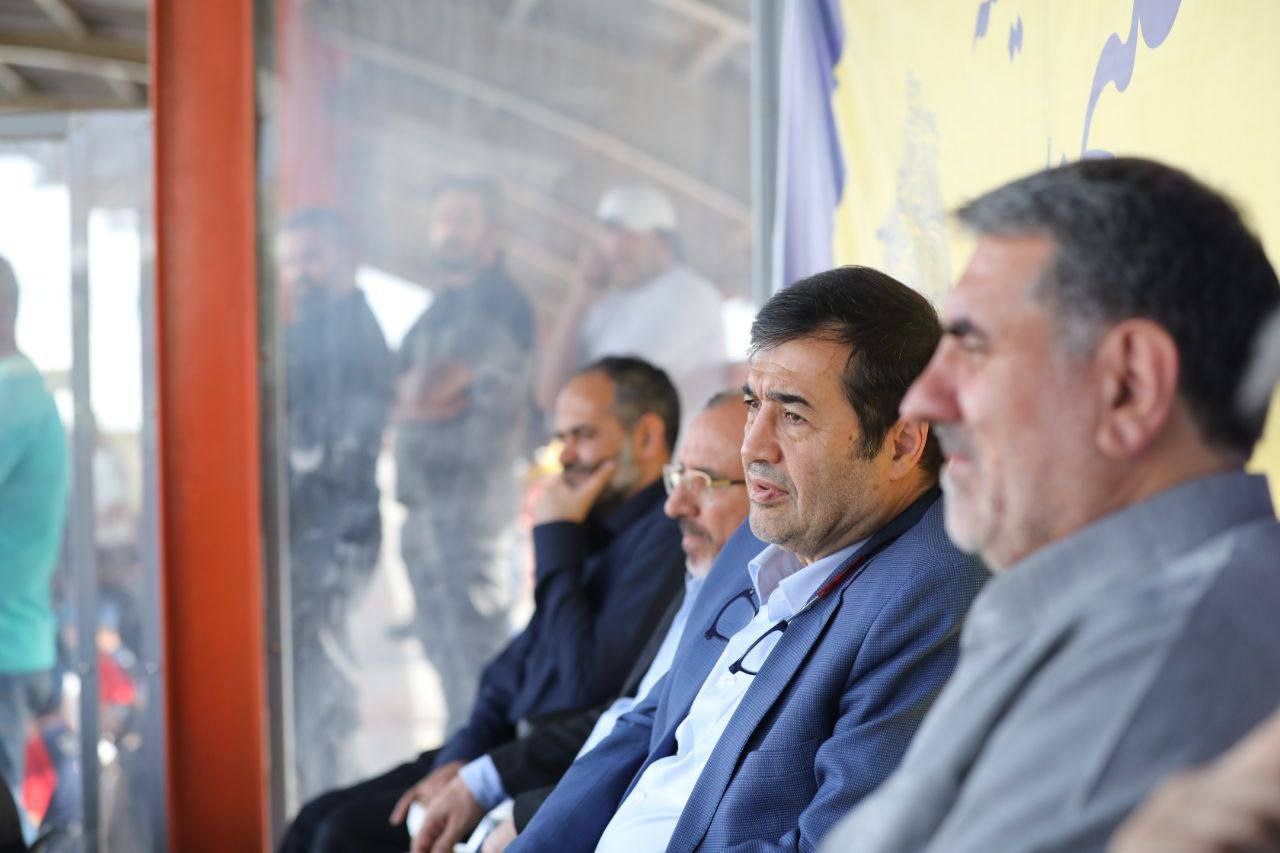 حضور دکتر دنیامالی وزیر ورزش و جوانان و هیئت همراه در استادیوم بیسبال خلیج فارس مجموعه ورزشی انقلاب اسلامی کرج جهت افتتاحیه مسابقات قهرمانی غرب آسيا